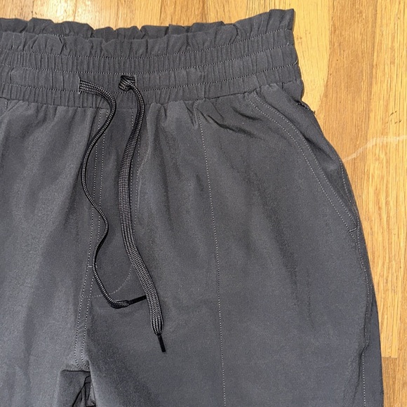 Abercrombie & Fitch | Women’s grey athletic joggers - Picture 2 of 16